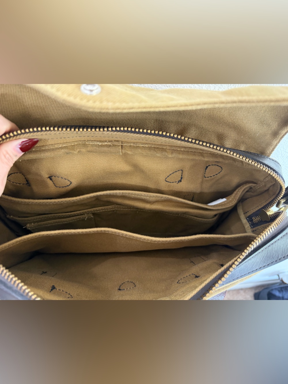 FILSON TAN RUGGED TWILL & LEATHER BRIEFCASE - Picture 4 of 7